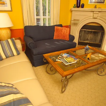 Hidden Garden Cottages & Suites-2
