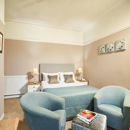 Poppies Hotel-3