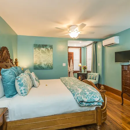 Carriage Way Inn Bed & Breakfast Adults Only - 21 Years Old And Up-2