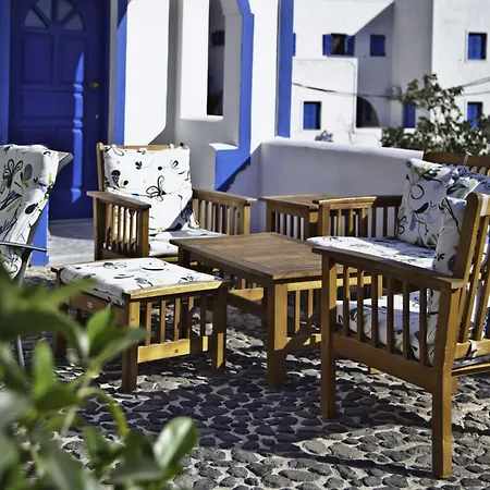 Roula Villa Studios & Apartments-3