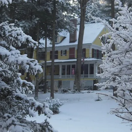 Brookview Manor Inn-3