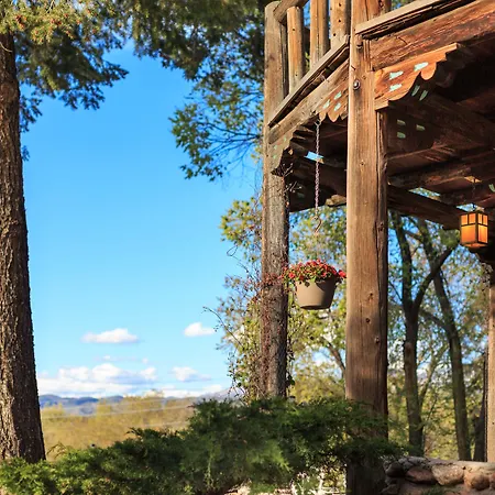 Inn Of The Turquoise Bear-2