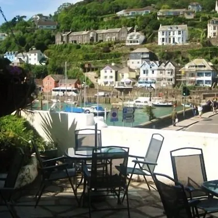 Bridgeside Guest House-3