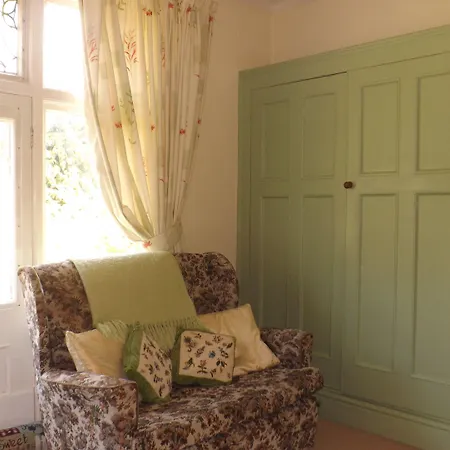 Cedar House B&B-2