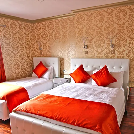 Crompton Guest House-3