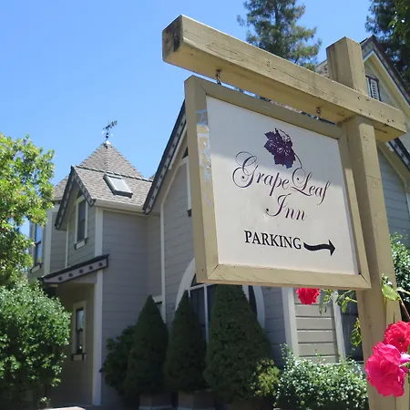The Grape Leaf Inn-2