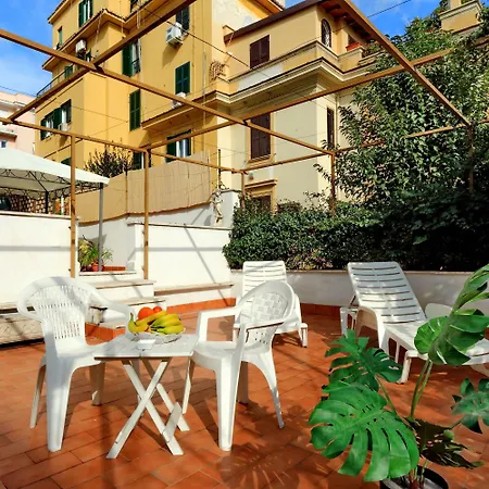 I Pini Di Roma - Rooms & Suites-2