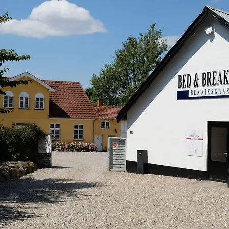Benniksgaard Bed & Breakfast-3