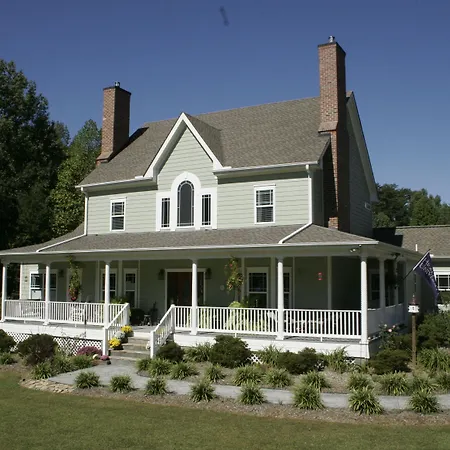 Seven Oaks Bed & Breakfast-3
