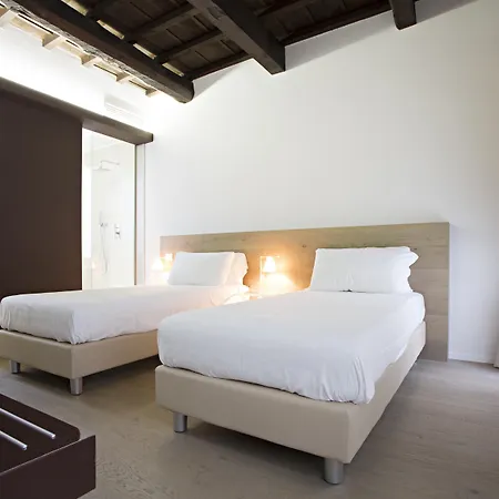 Borgoleoni 18 - Room And Breakfast-2