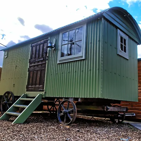 Stonehenge Inn-2