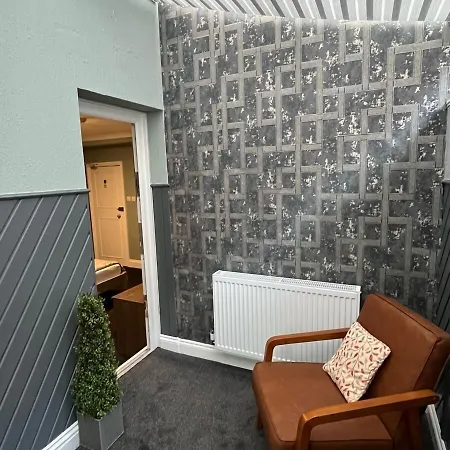 Charlotte Guest House-3