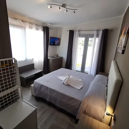Samana Room A Con Spiaggia Privata A Punta Prosciutto-3