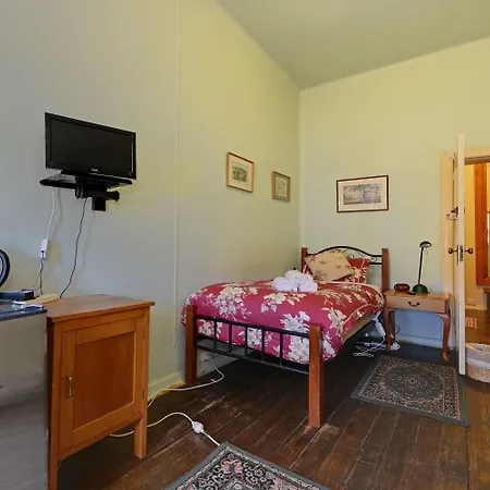 Edinburgh Gallery Bed & Breakfast-2
