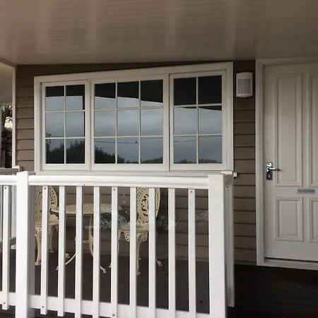 The Ark Stanley Luxury Bed And Breakfast-3