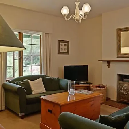 Country Pleasures Bed And Breakfast-3