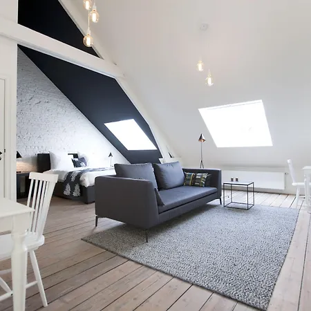 Maison Nationale City Flats & Suites-3