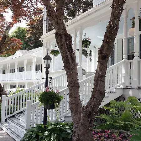 Moseley Cottage Inn And The Town Motel-3