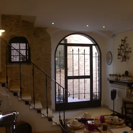 Bed And Breakfast A Casa Delle Fate-2