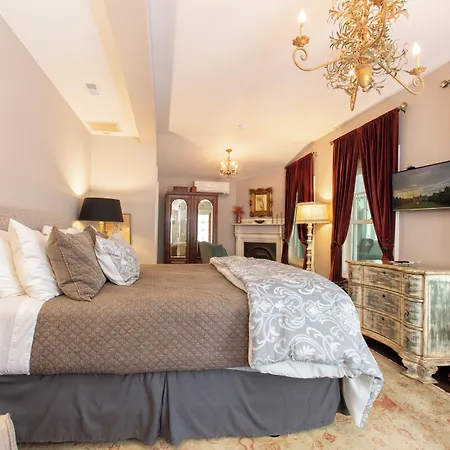 Black Walnut B&B Inn-3