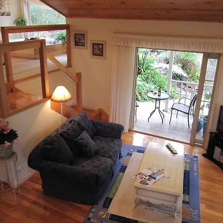 Myers Creek Cascades Luxury Cottages-3