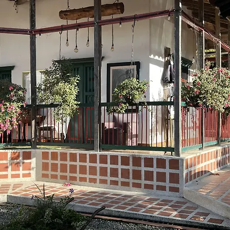 Finca Campestre La Adelita B&B-2