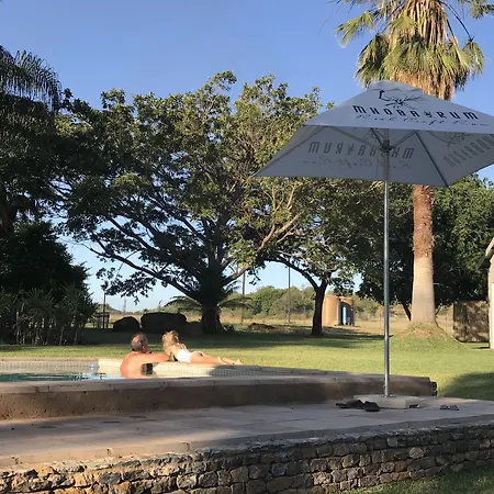Hamiltons Lodge & Restaurant-2