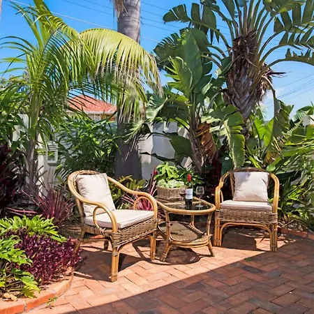 Cronulla Beach House B&B-3