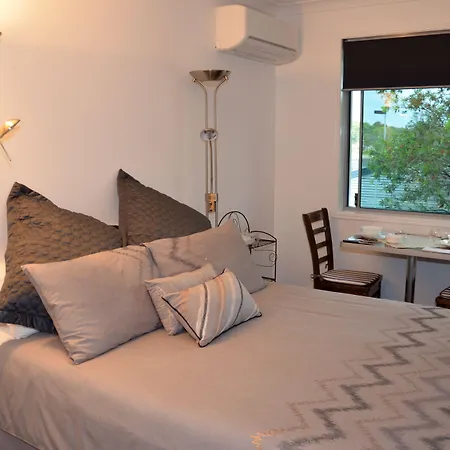 Torquay Terrace Bed & Breakfast-2
