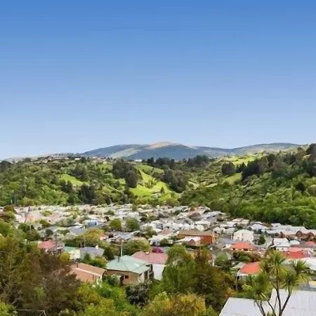 Sleep On The Steepest Street In The World!-3