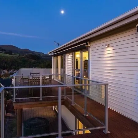 Sleep On The Steepest Street In The World!-2