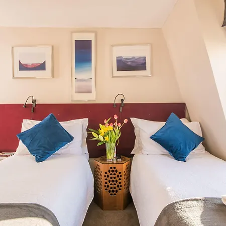 The Henry Guest House-3