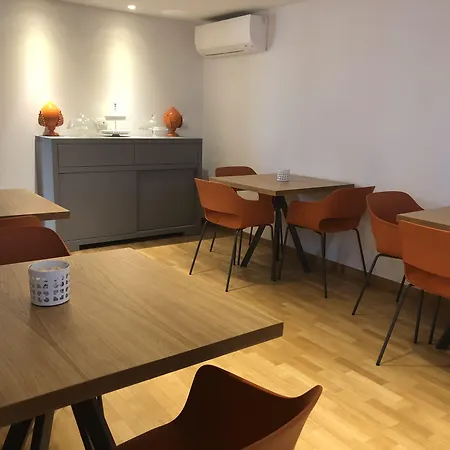 200 Rooms & Terrace-3