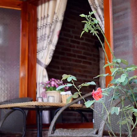 Van Long Family Homestay-3