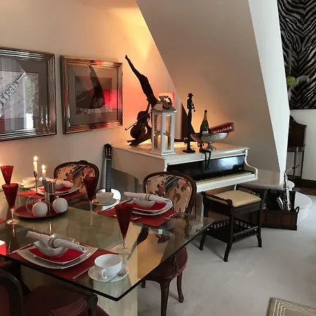 The Lodge At Ruddington-2
