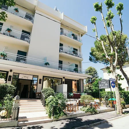 De La Ville Hotel-2