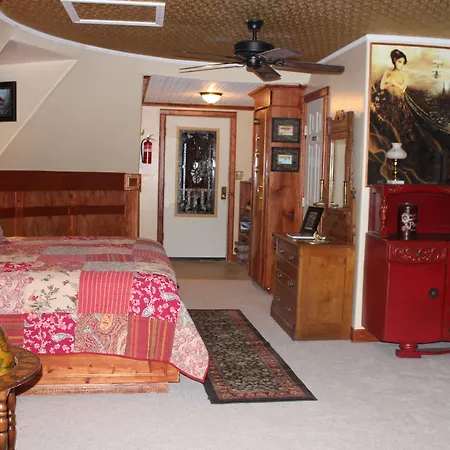 Book Nook Inn-2