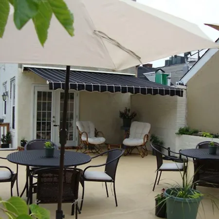Blancnoir Bed & Breakfast-3