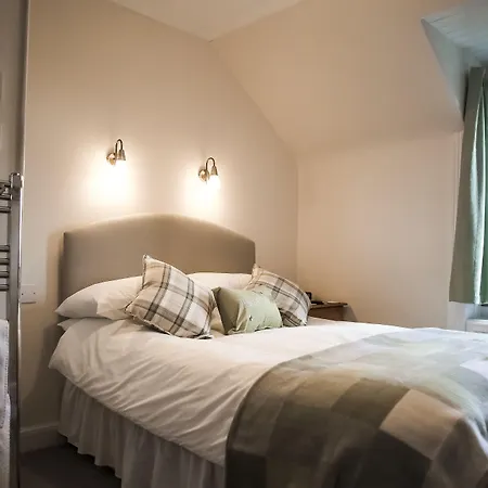 Firtree Bed And Breakfast At Galvelbeg House-3