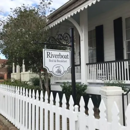 Riverboat Bed & Breakfast-2
