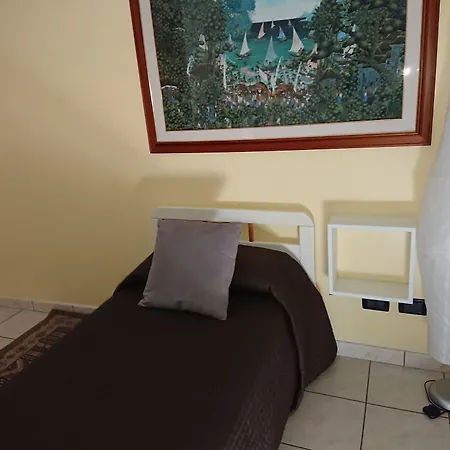 Guest House Brezza Marina-3