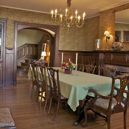 Hilltop Inn-3