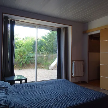 Datcha Bourguignonne, Chambres & Gite-2