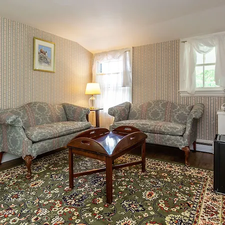 The Elmhurst Inn-2