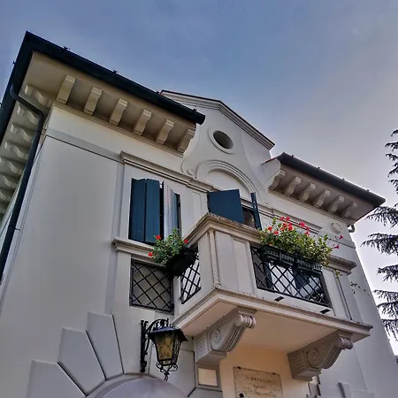 Relais Totì B&B-2