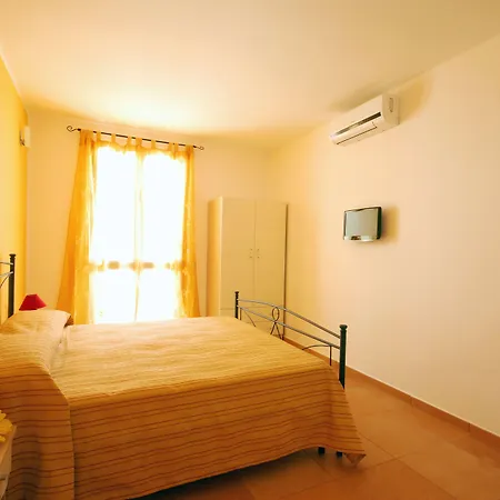 B&B Erminia - Free Parking E Mare Vicino-2