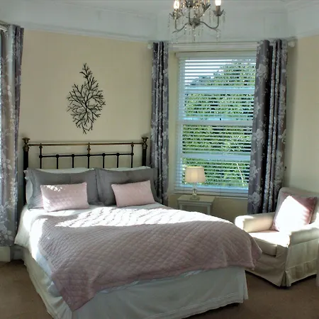 Trafalgar House-3