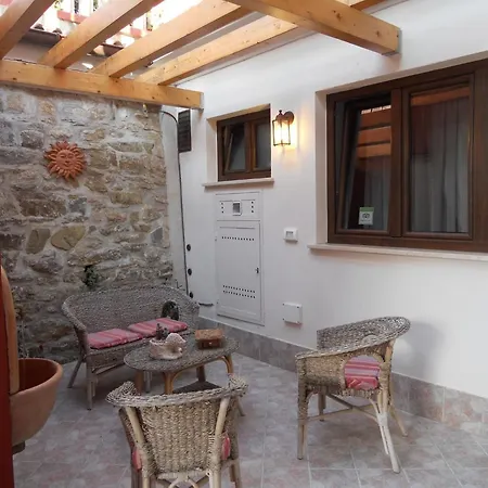 B&B Tra Monti e Mare-3