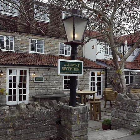 Mullions 51 B&B-2