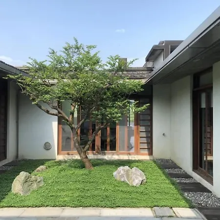 Chang House-2